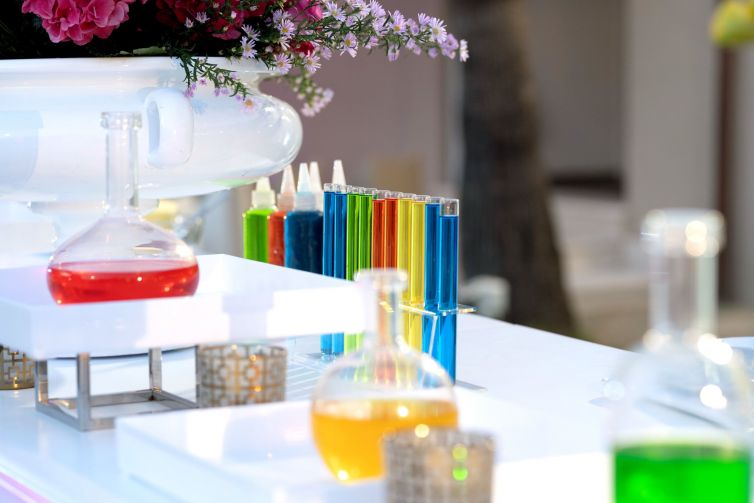 Molecular bar per diciottesimo