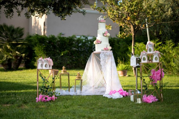 scenografia wedding con torta